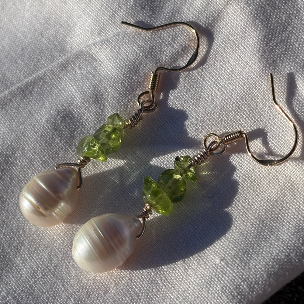 Handmade Vintage Peridot and Freshwater Pearl Teardrop Dangle Earrings